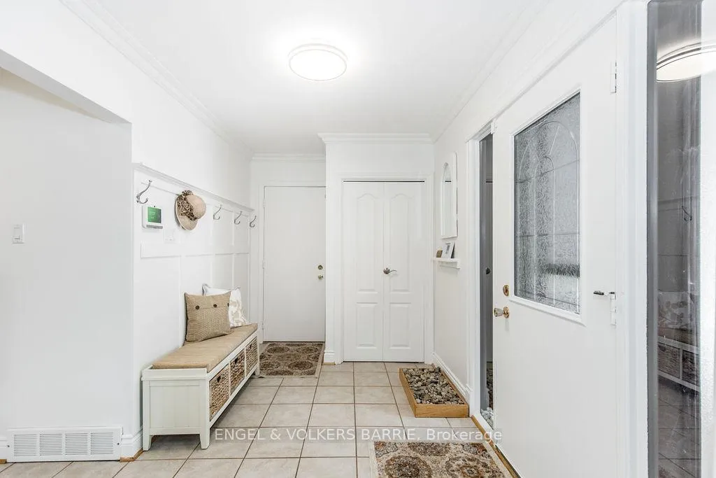 Photo 6 of 42 Marshall Street, Barrie, Allandale Heights — HOMEH