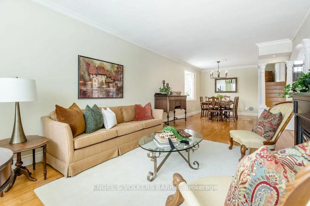Photo 9 of 42 Marshall Street, Barrie, Allandale Heights — HOMEH