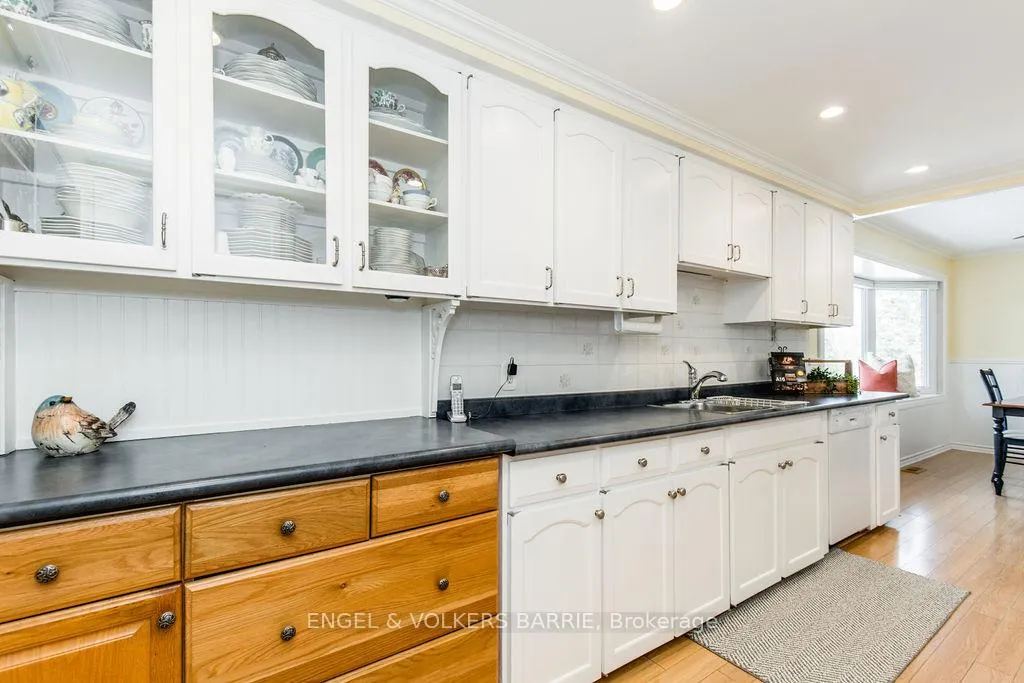 Photo 14 of 42 Marshall Street, Barrie, Allandale Heights — HOMEH