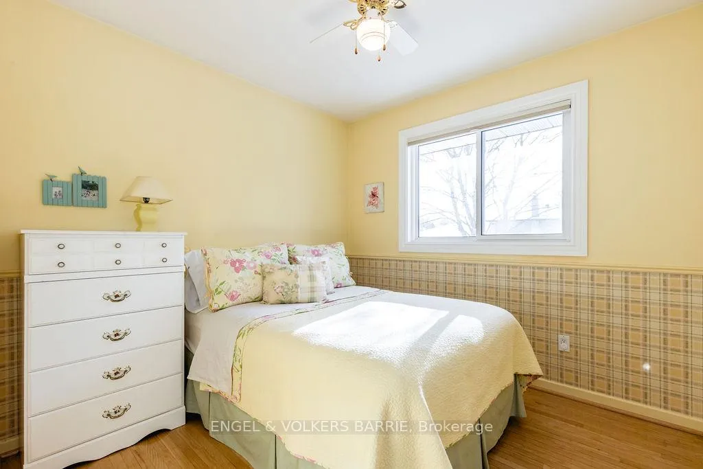 Photo 19 of 42 Marshall Street, Barrie, Allandale Heights — HOMEH