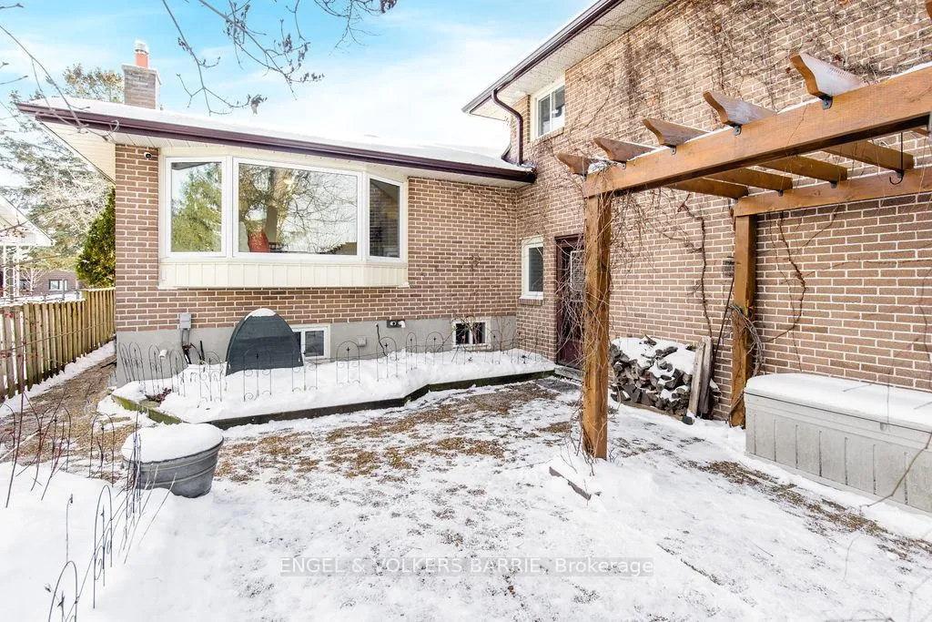 Photo 35 of 42 Marshall Street, Barrie, Allandale Heights — HOMEH