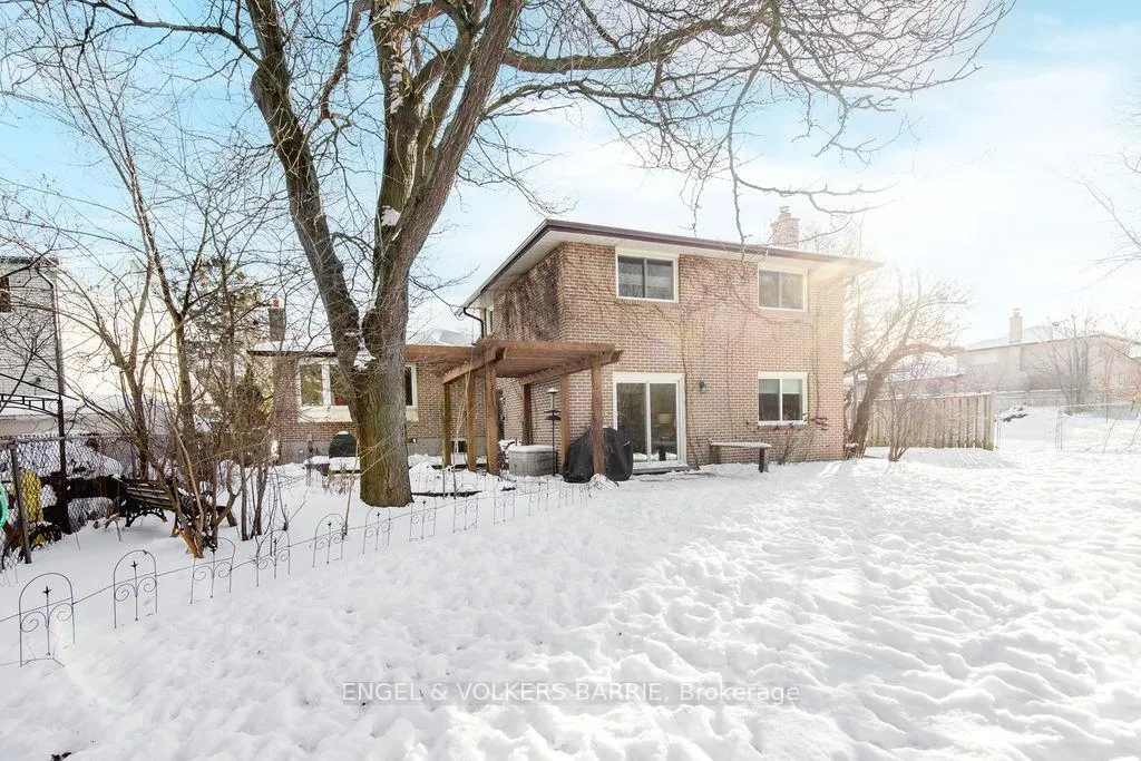 Photo 37 of 42 Marshall Street, Barrie, Allandale Heights — HOMEH