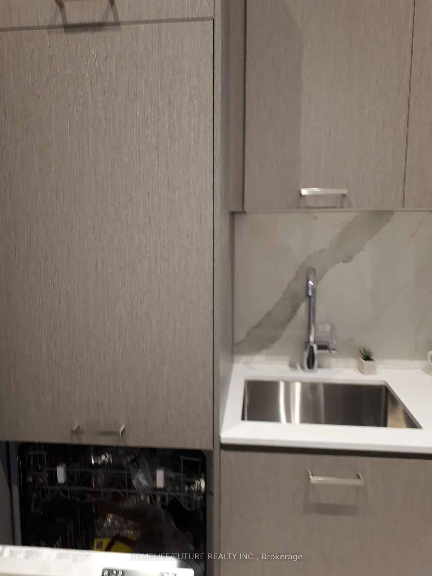 Photo 16 of Unit 307, 60 Honeycrisp Crescent, Vaughan, Vaughan Corporate Centre — HOMEH