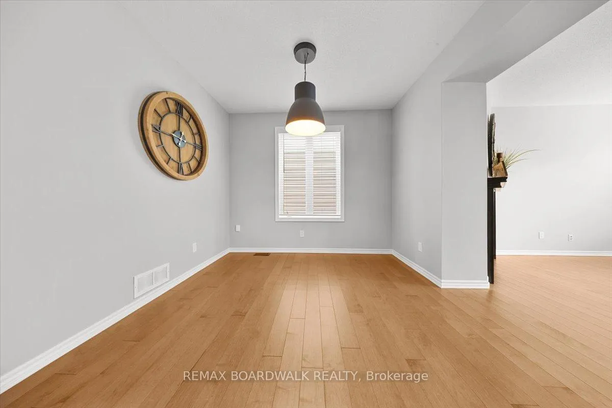 Photo 5 of 232 Burnaby Drive, Ottawa, Stittsville (North) — HOMEH