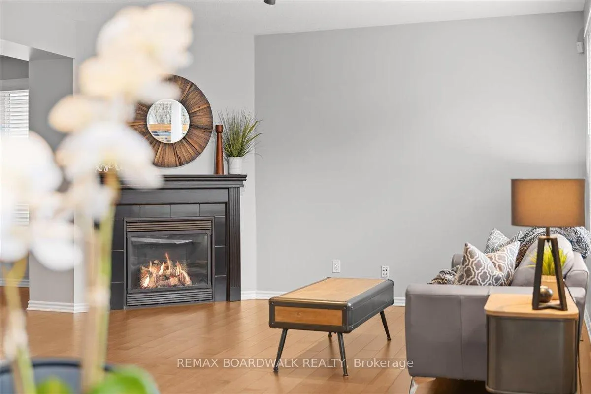 Photo 8 of 232 Burnaby Drive, Ottawa, Stittsville (North) — HOMEH