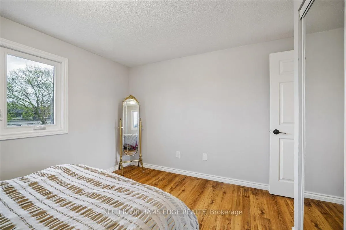 Photo 32 of 2208 Melissa Crescent, Burlington, Brant Hills — HOMEH