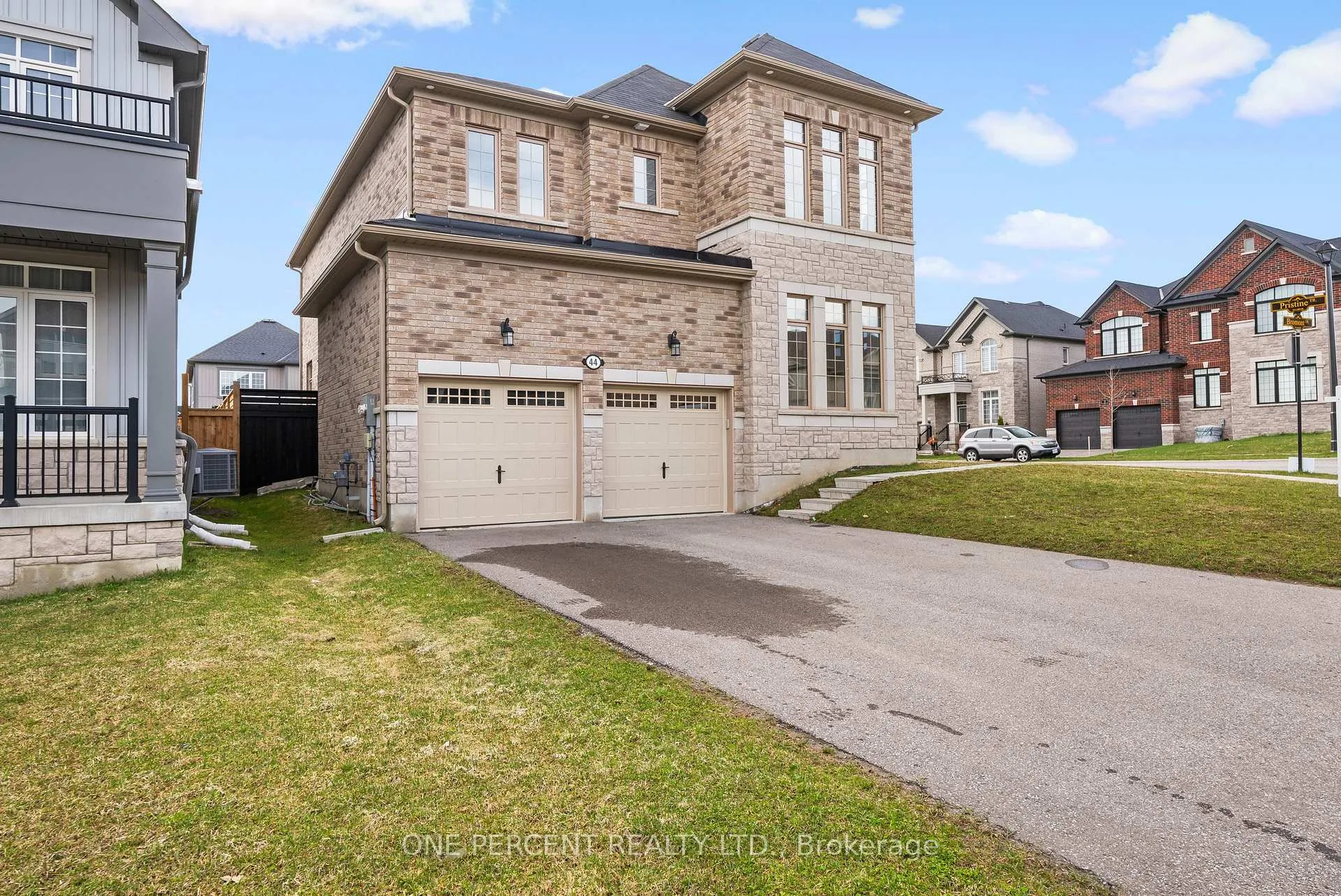 Photo 2 of 44 Bromont Drive, Cavan Monaghan, Cavan Twp — HOMEH