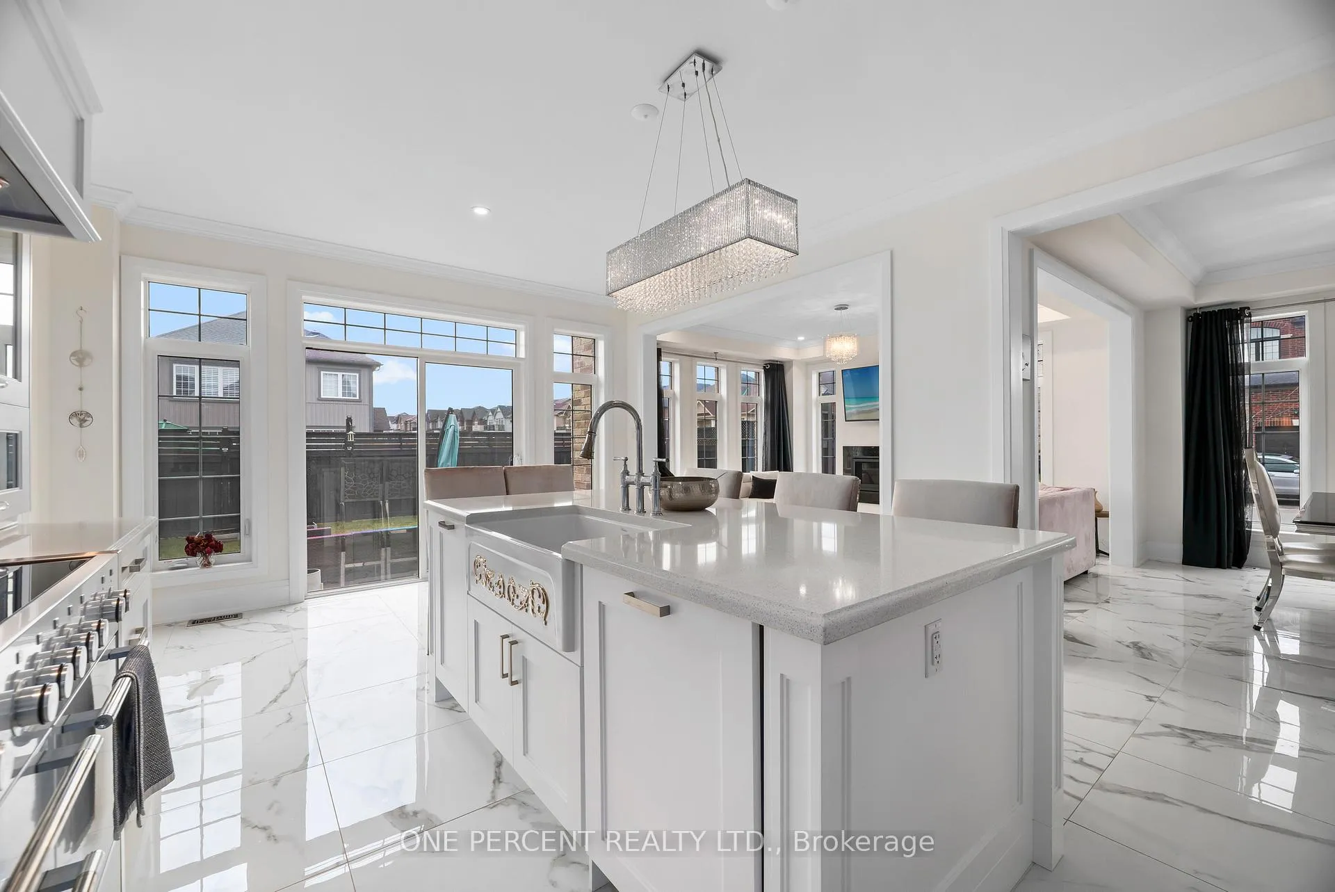 Photo 5 of 44 Bromont Drive, Cavan Monaghan, Cavan Twp — HOMEH
