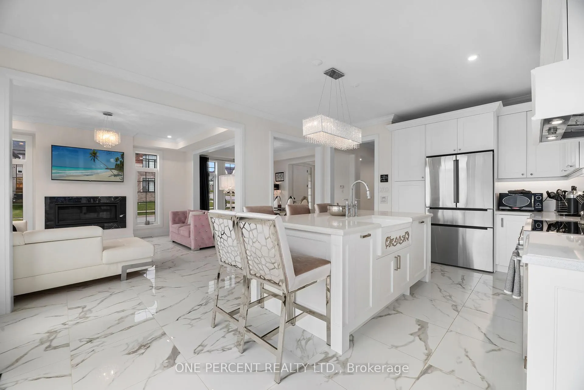Photo 8 of 44 Bromont Drive, Cavan Monaghan, Cavan Twp — HOMEH
