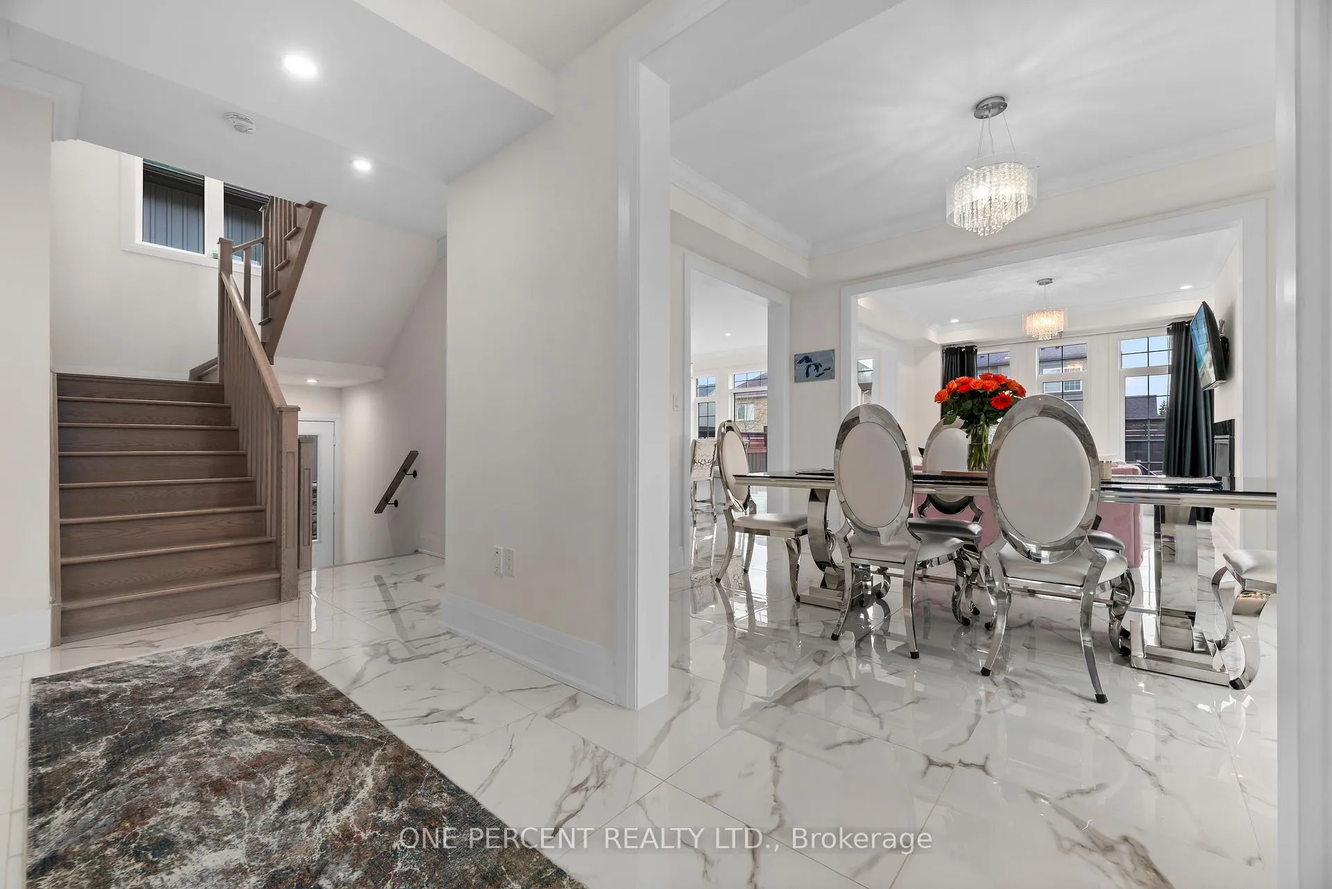 Photo 10 of 44 Bromont Drive, Cavan Monaghan, Cavan Twp — HOMEH
