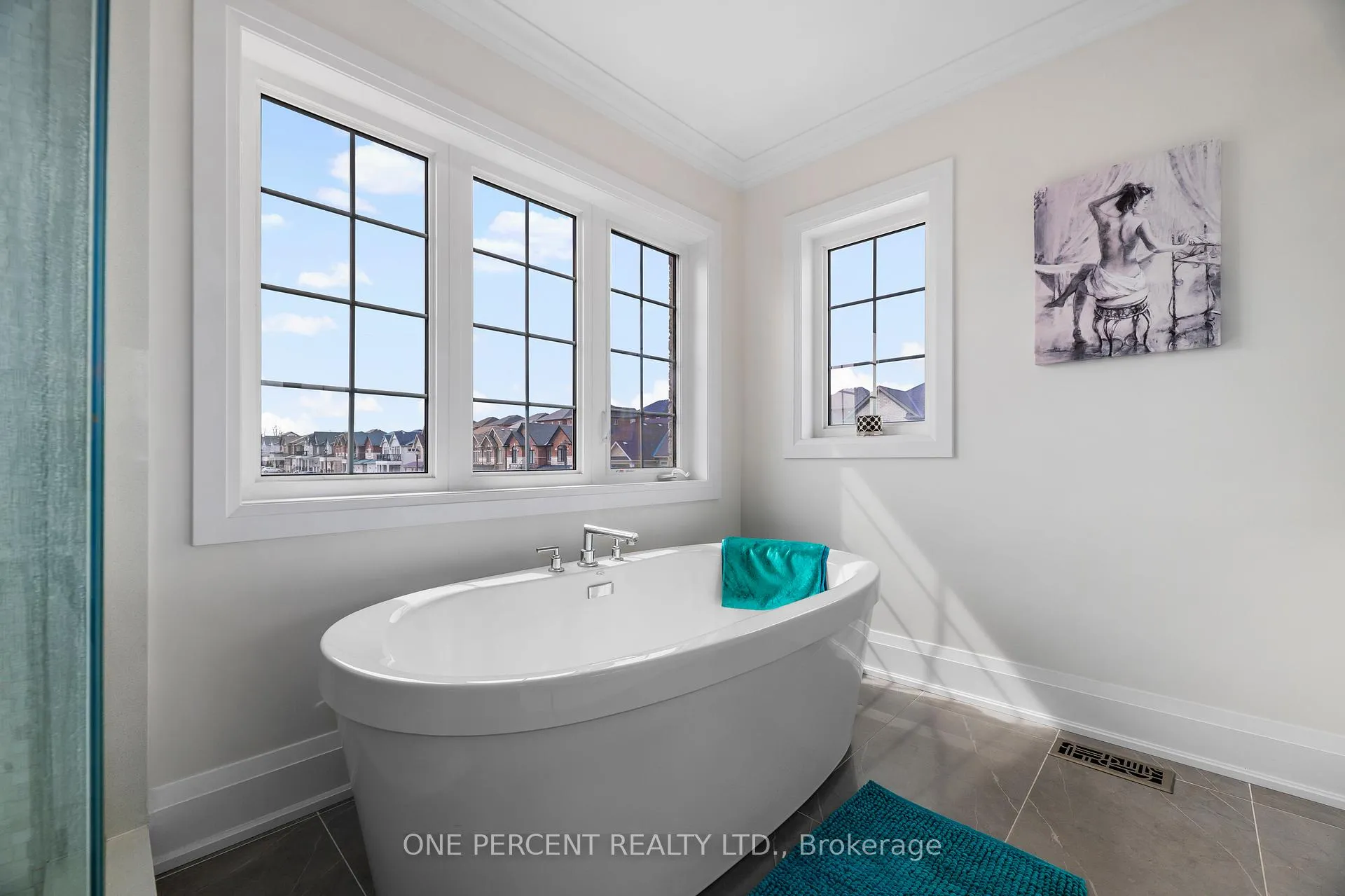 Photo 40 of 44 Bromont Drive, Cavan Monaghan, Cavan Twp — HOMEH
