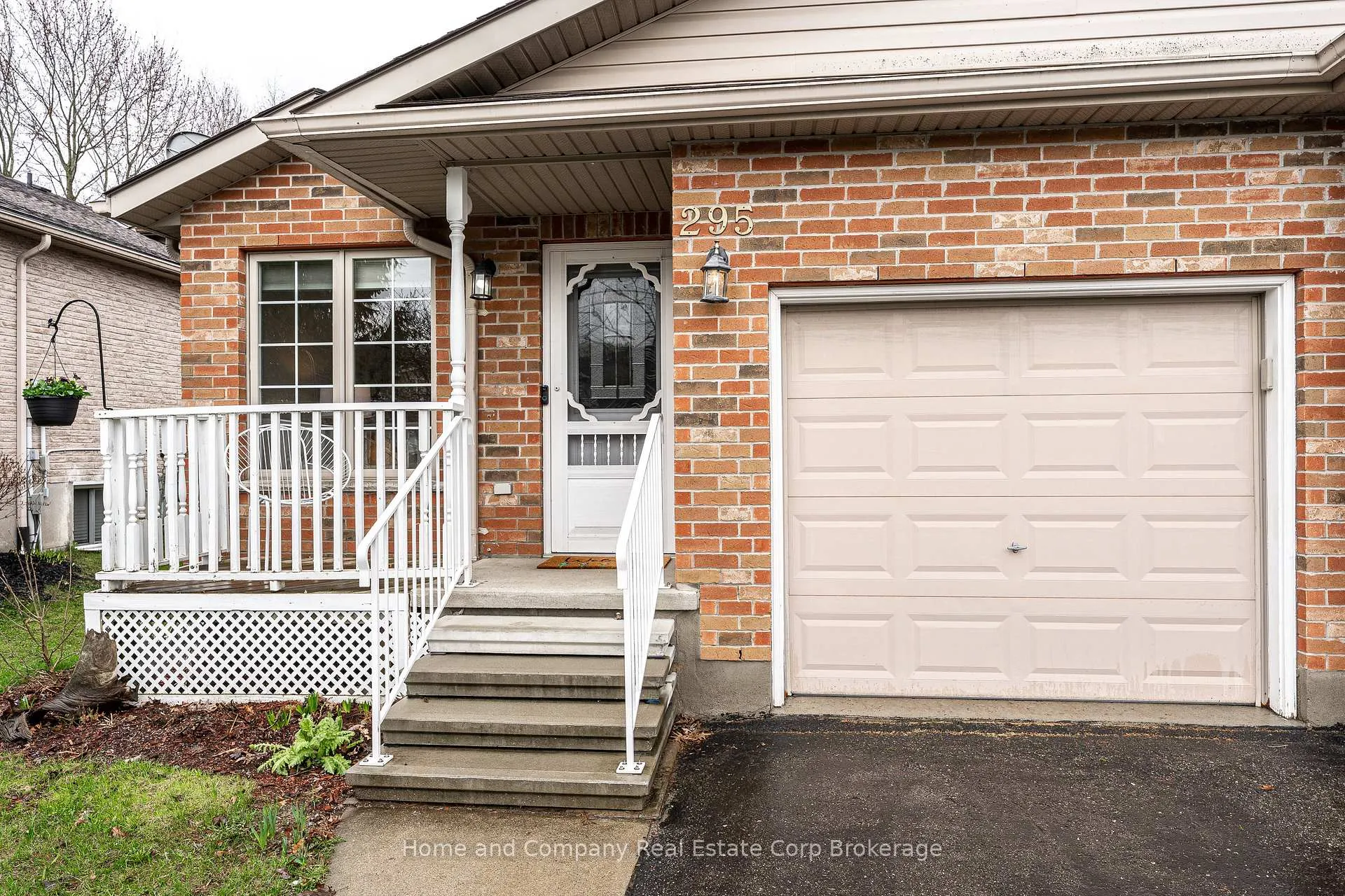 Photo 8 of 295 Norman Street, Stratford — HOMEH