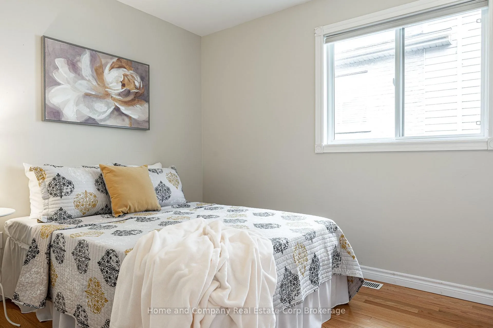 Photo 22 of 295 Norman Street, Stratford — HOMEH