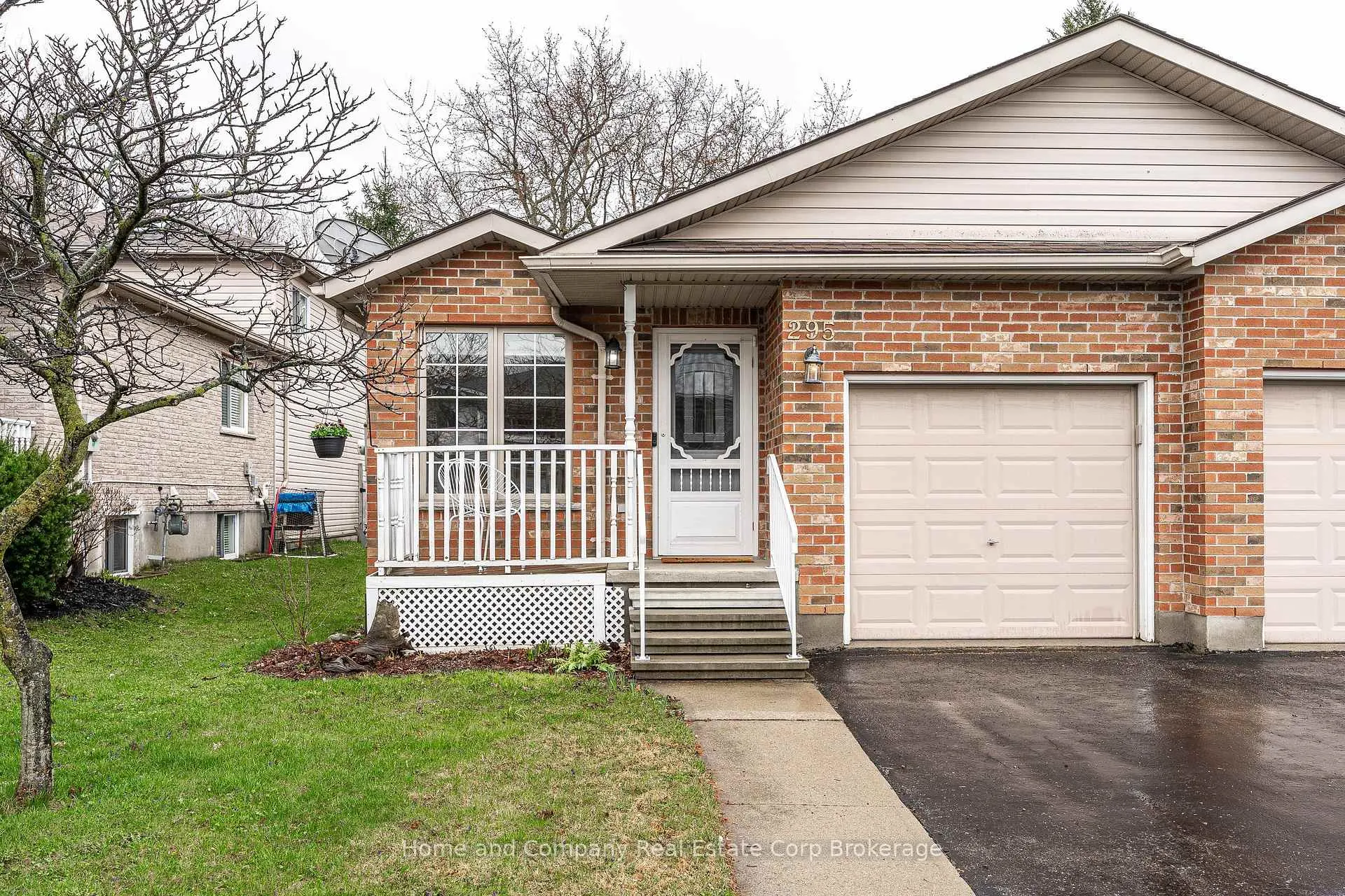 Photo 37 of 295 Norman Street, Stratford — HOMEH