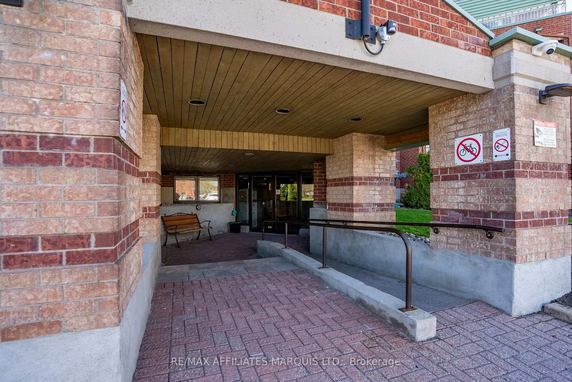 Photo 3 of Unit 408, 121 Water Street W, Cornwall — HOMEH