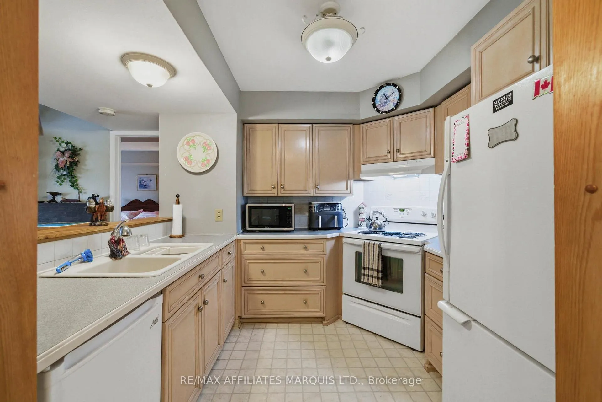 Photo 7 of Unit 408, 121 Water Street W, Cornwall — HOMEH