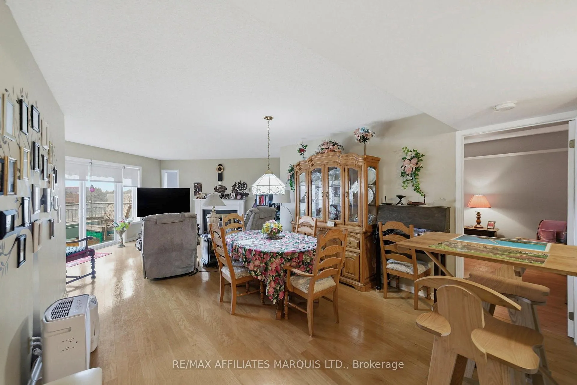 Photo 10 of Unit 408, 121 Water Street W, Cornwall — HOMEH