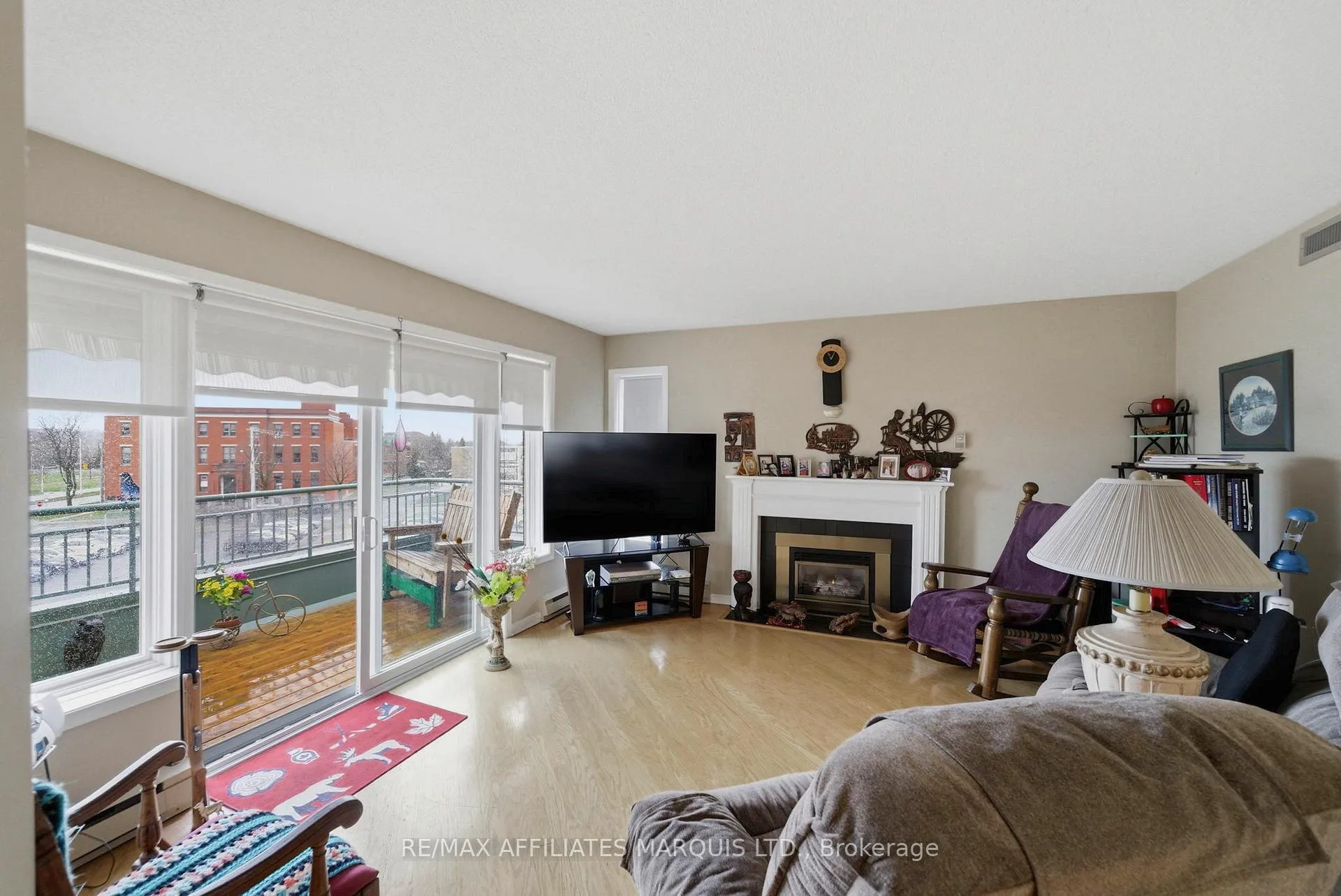 Photo 11 of Unit 408, 121 Water Street W, Cornwall — HOMEH