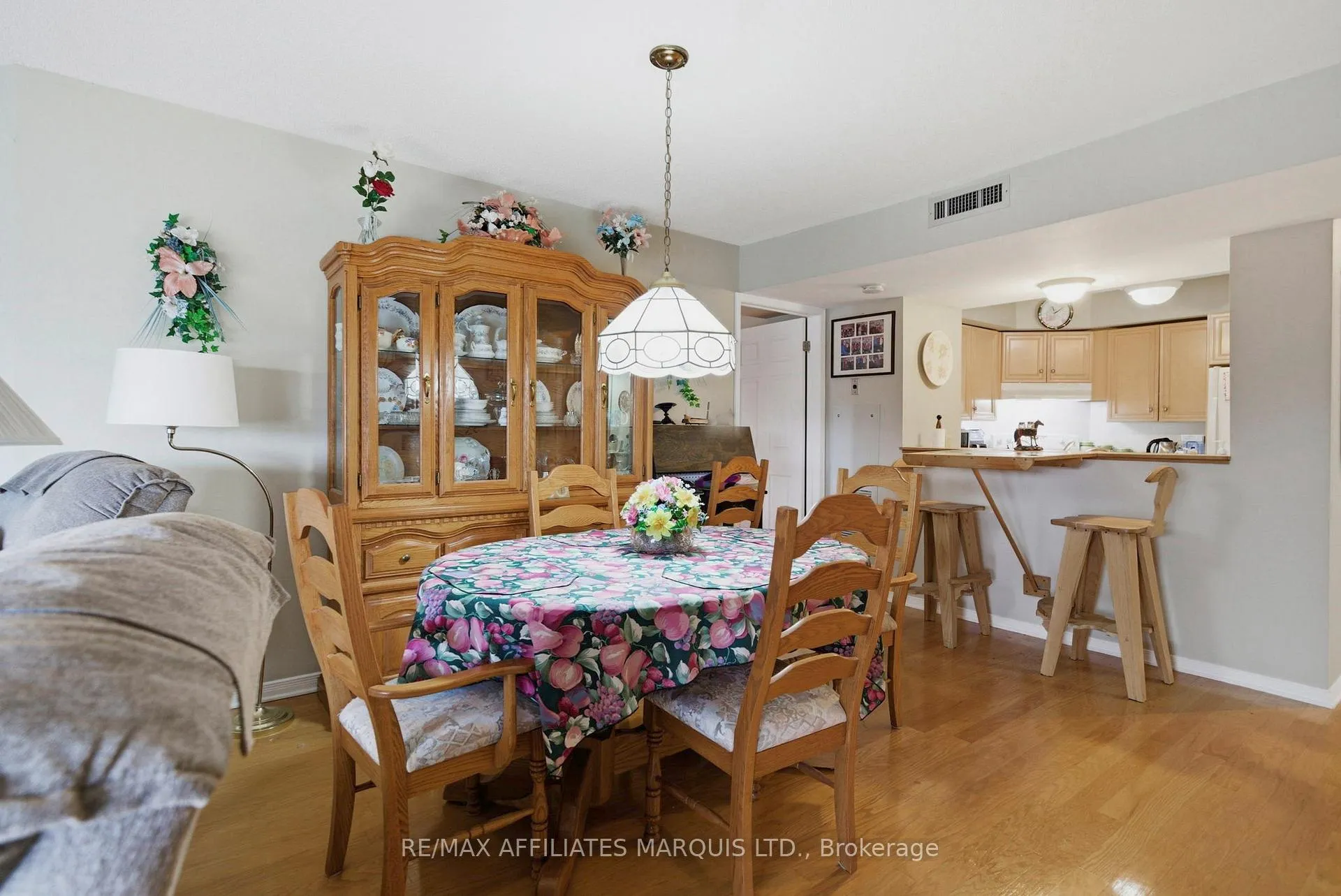 Photo 16 of Unit 408, 121 Water Street W, Cornwall — HOMEH