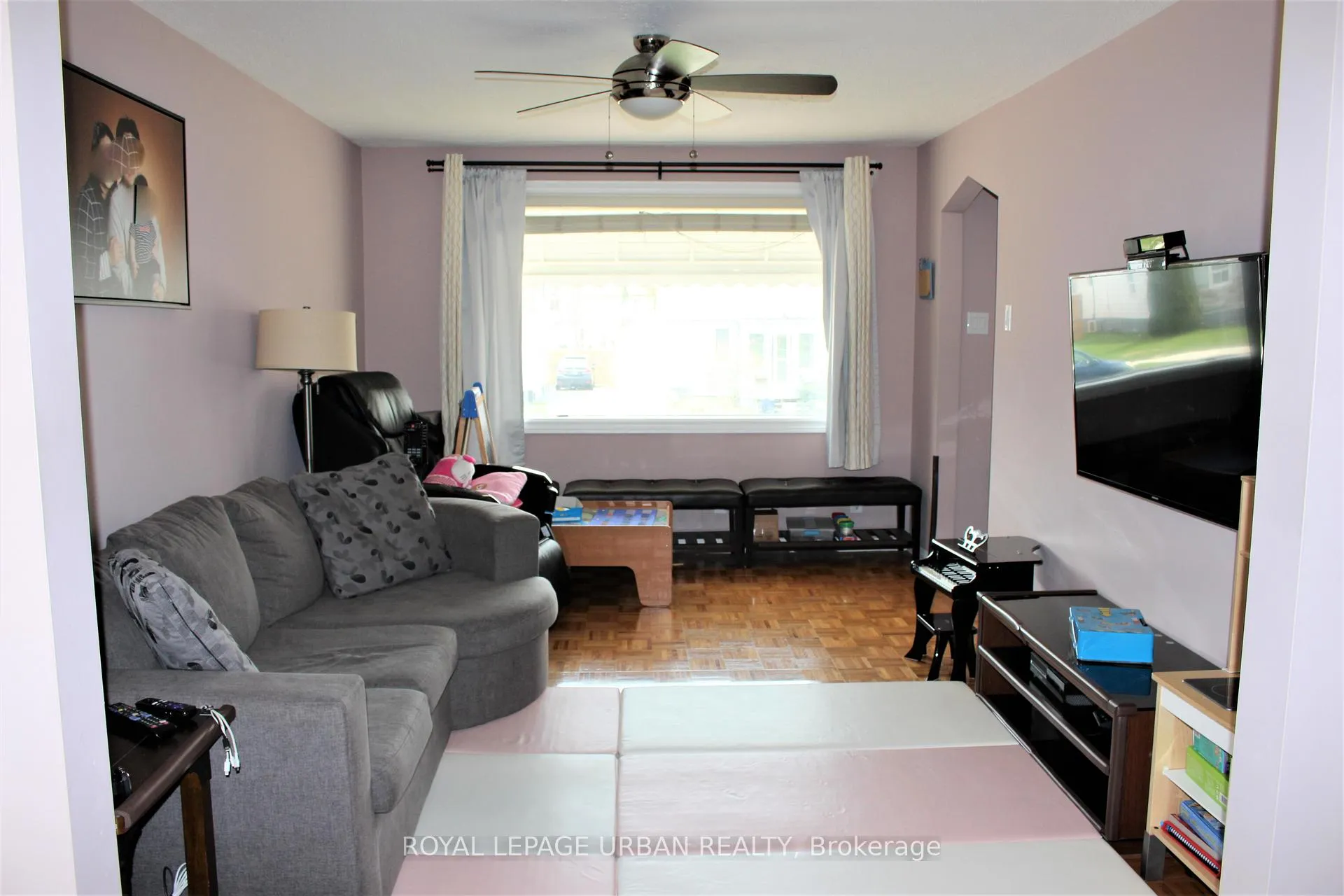 Photo 3 of 71 Squires Avenue, Toronto, O'Connor-Parkview — HOMEH