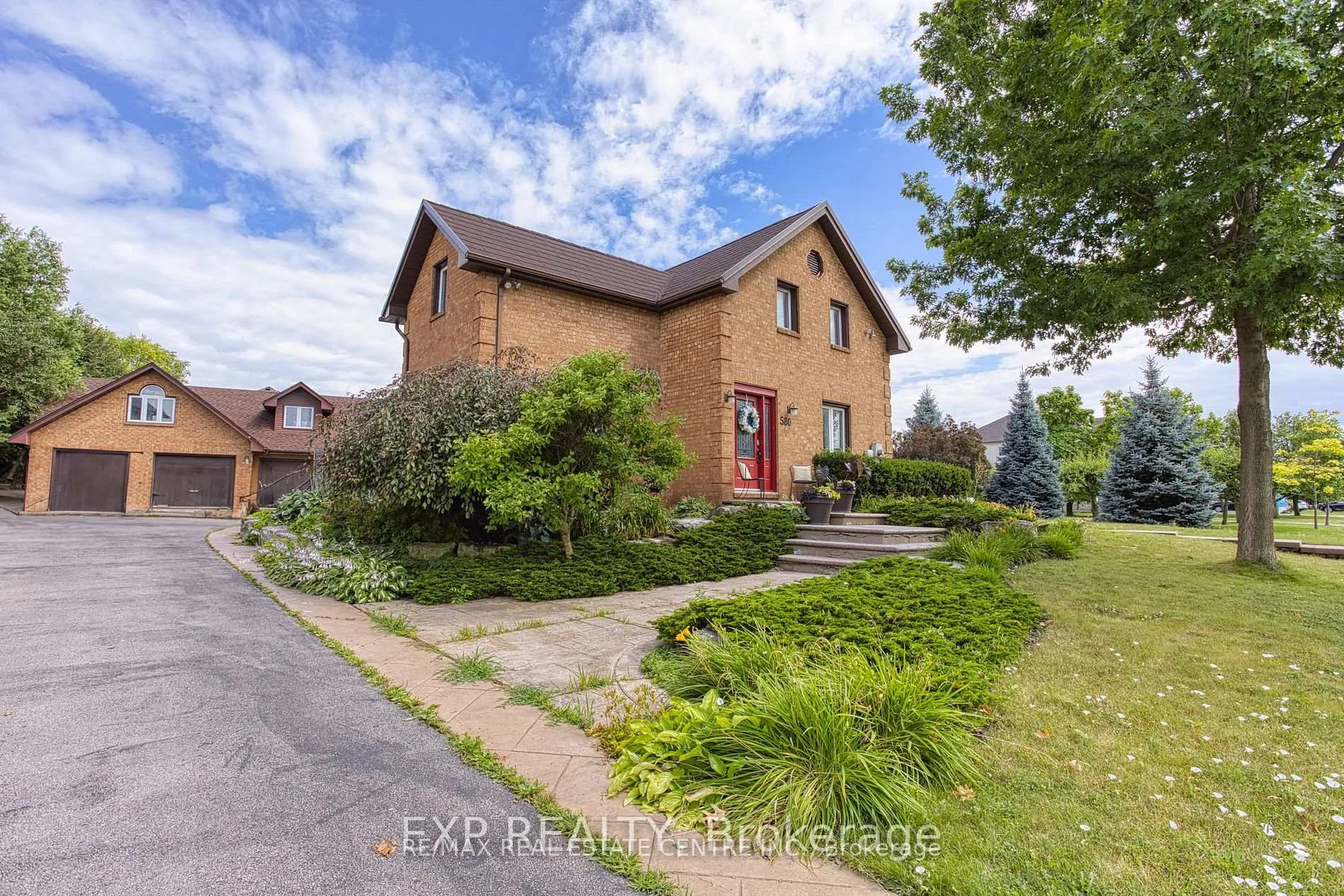 Photo 1 of 580 Fifty Road, Hamilton, Winona Park — HOMEH