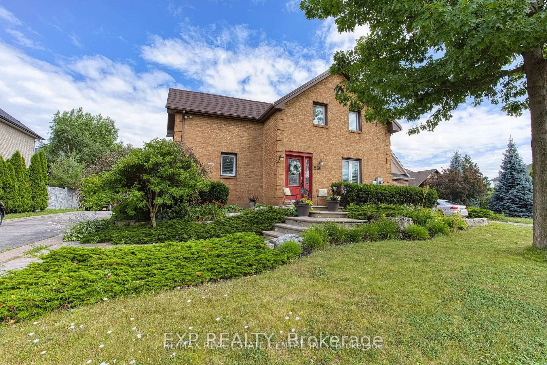 Photo 4 of 580 Fifty Road, Hamilton, Winona Park — HOMEH