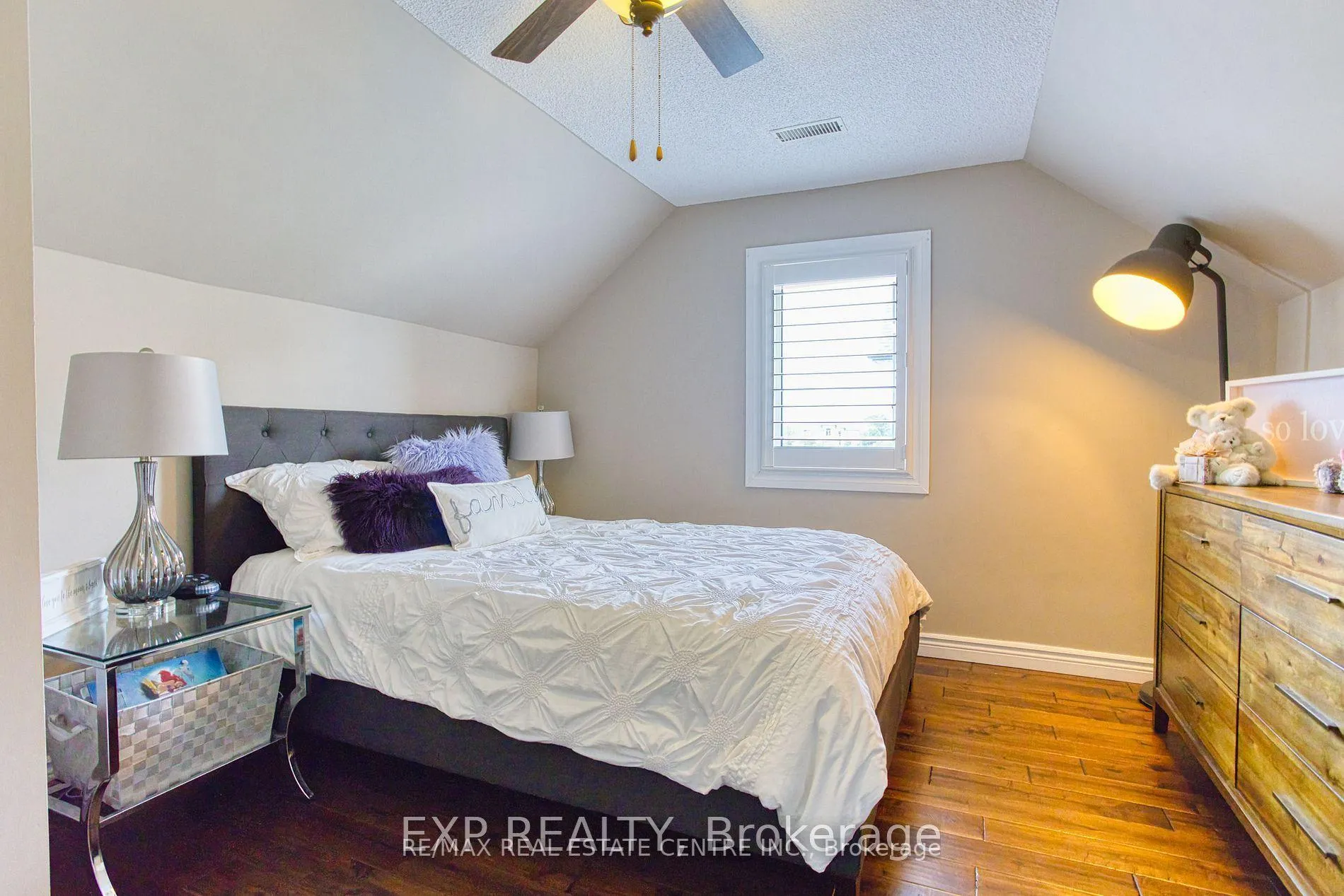 Photo 24 of 580 Fifty Road, Hamilton, Winona Park — HOMEH