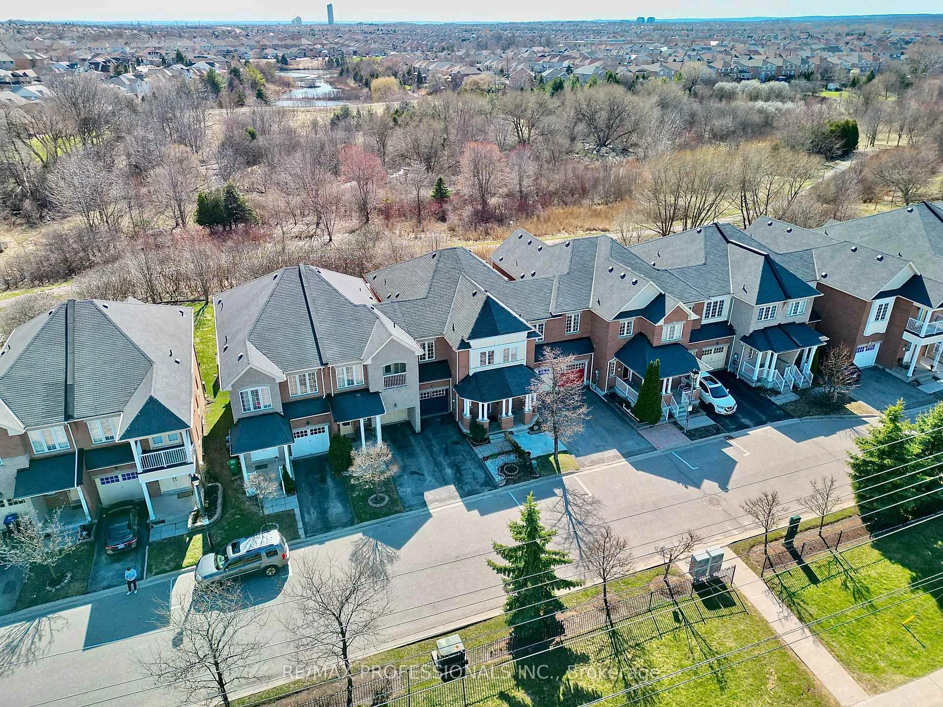 Photo 1 of 9720 McLaughlin Road, Brampton, Fletcher's Creek Village — HOMEH