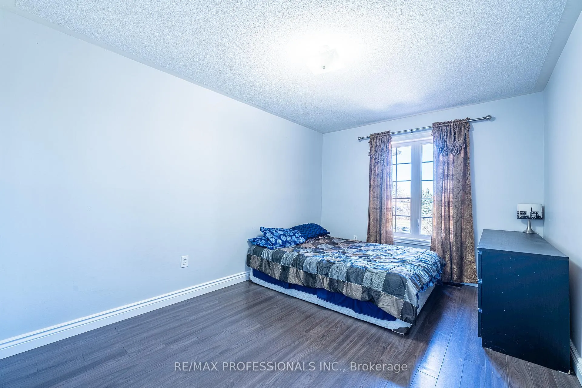 Photo 11 of 9720 McLaughlin Road, Brampton, Fletcher's Creek Village — HOMEH