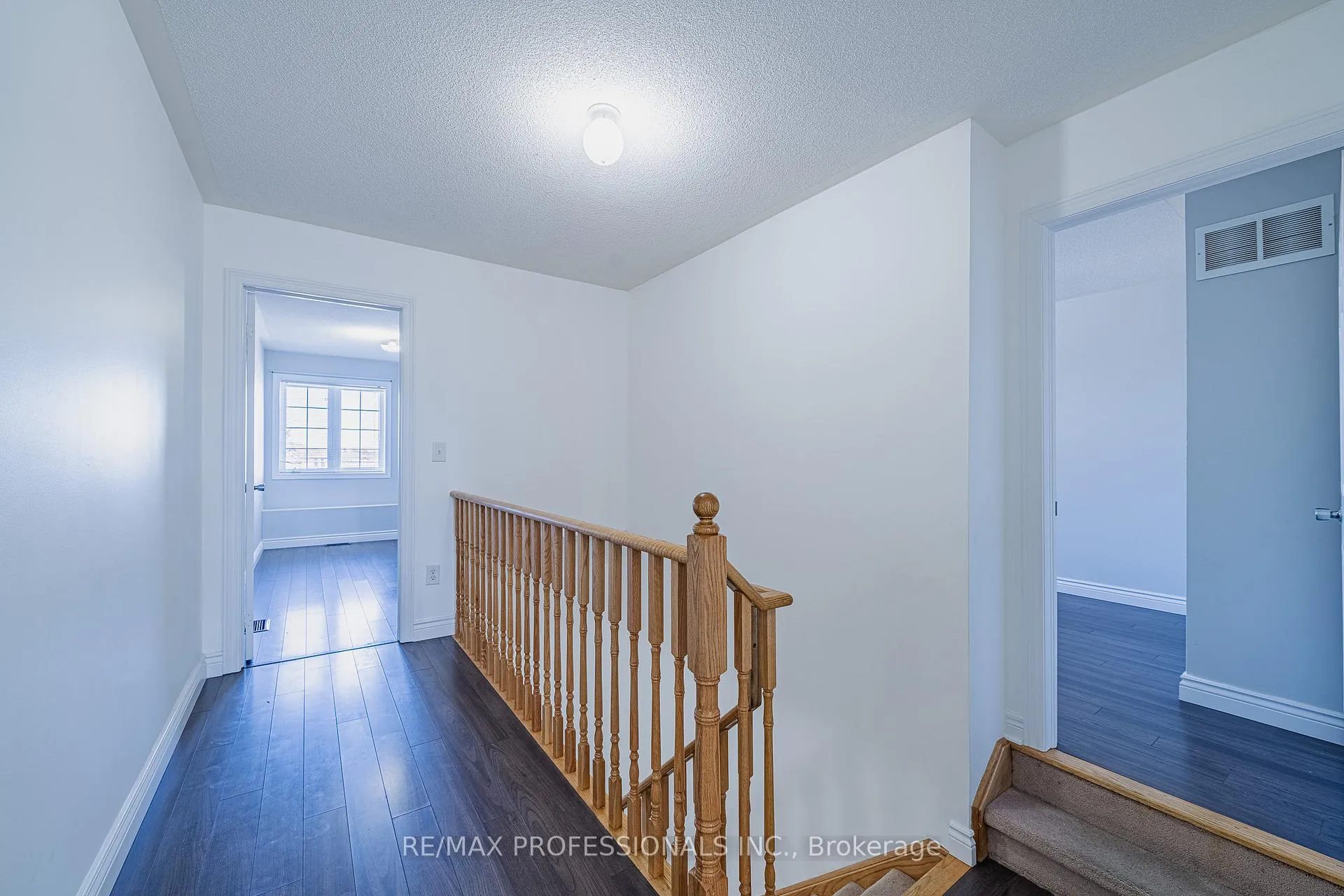 Photo 12 of 9720 McLaughlin Road, Brampton, Fletcher's Creek Village — HOMEH