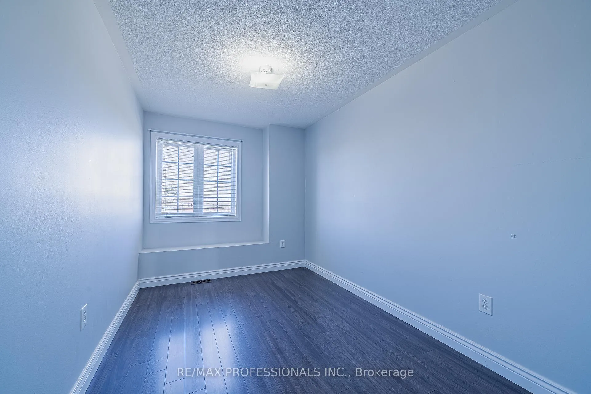 Photo 13 of 9720 McLaughlin Road, Brampton, Fletcher's Creek Village — HOMEH