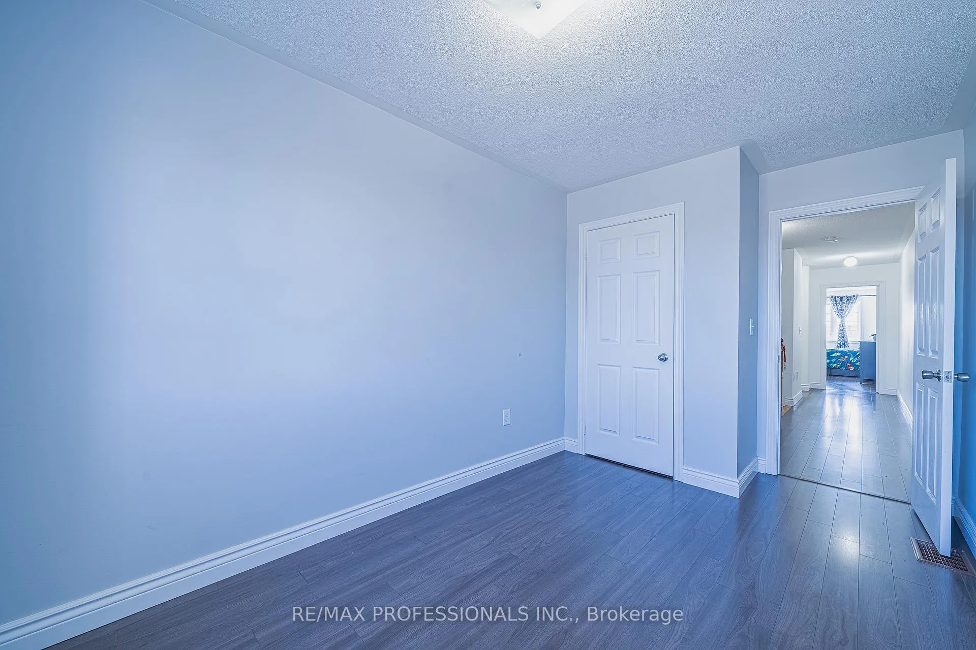 Photo 14 of 9720 McLaughlin Road, Brampton, Fletcher's Creek Village — HOMEH