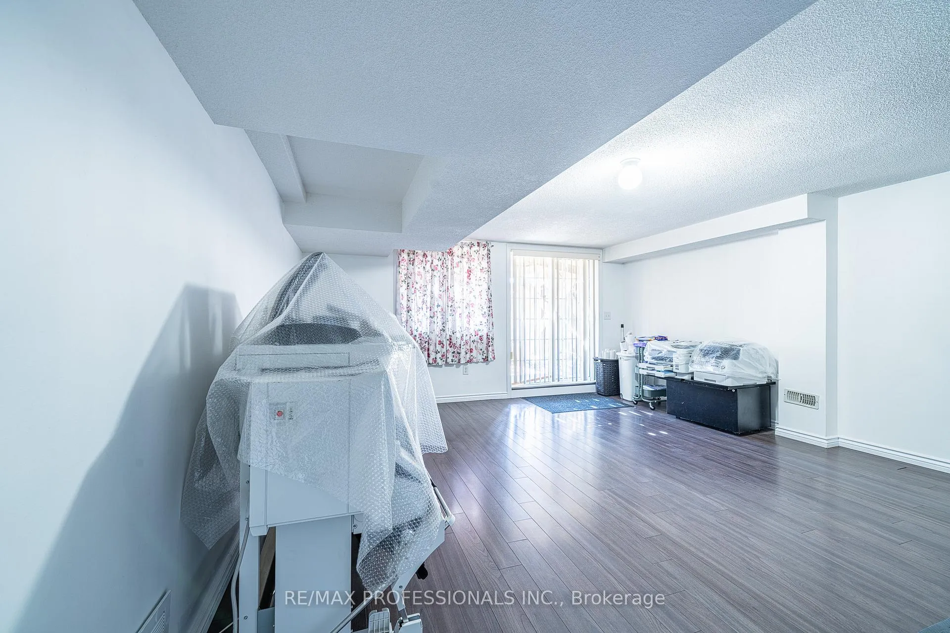Photo 27 of 9720 McLaughlin Road, Brampton, Fletcher's Creek Village — HOMEH