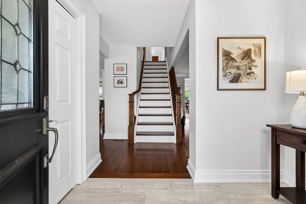 Photo 4 of 2153 Paisley Avenue, Burlington, Brant — HOMEH