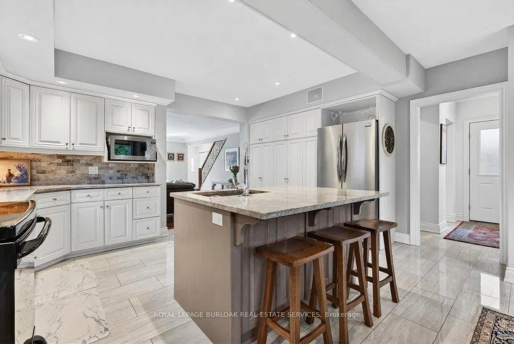 Photo 13 of 2153 Paisley Avenue, Burlington, Brant — HOMEH
