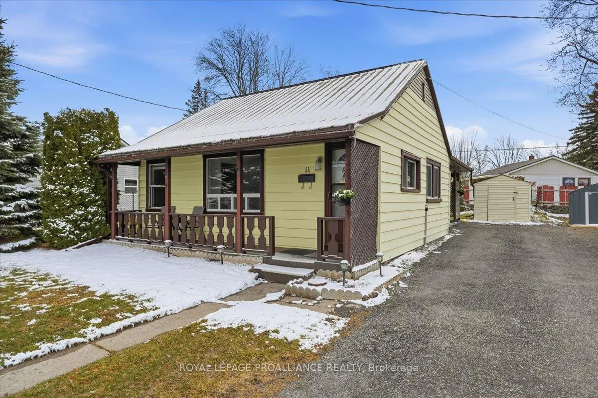 Photo 1 of 11 Weeks Avenue, Quinte West, Trenton Ward — HOMEH