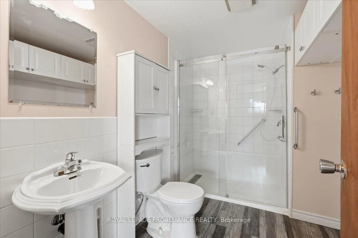 Photo 15 of 11 Weeks Avenue, Quinte West, Trenton Ward — HOMEH
