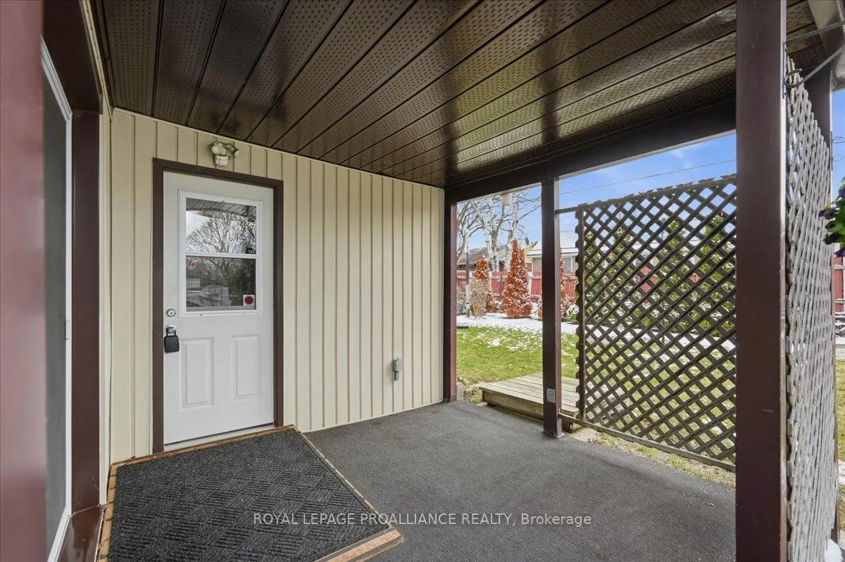 Photo 23 of 11 Weeks Avenue, Quinte West, Trenton Ward — HOMEH