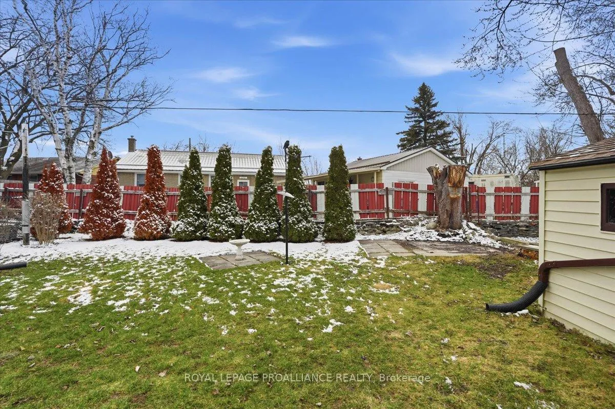 Photo 24 of 11 Weeks Avenue, Quinte West, Trenton Ward — HOMEH