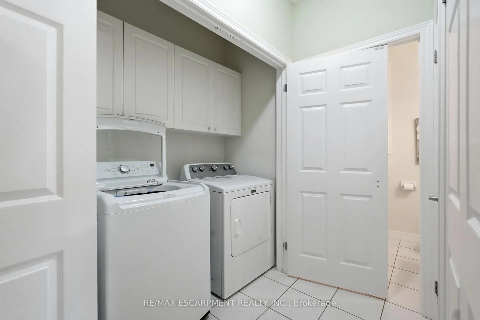 Photo 10 of Unit 10, 2165 Itabashi Way, Burlington, Tansley — HOMEH