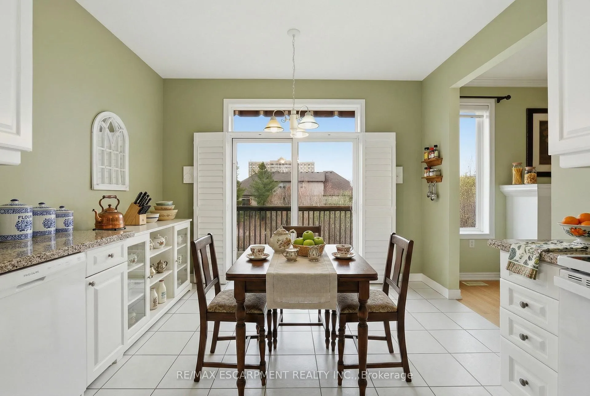 Photo 21 of Unit 10, 2165 Itabashi Way, Burlington, Tansley — HOMEH