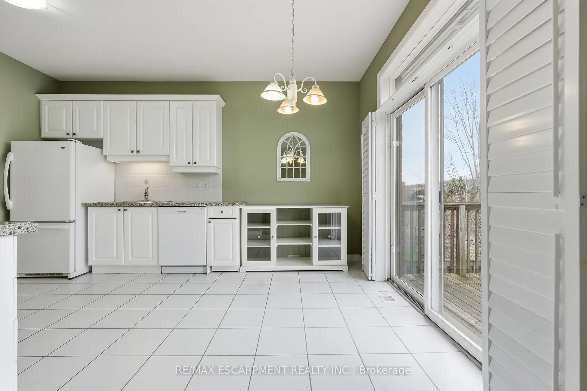 Photo 24 of Unit 10, 2165 Itabashi Way, Burlington, Tansley — HOMEH