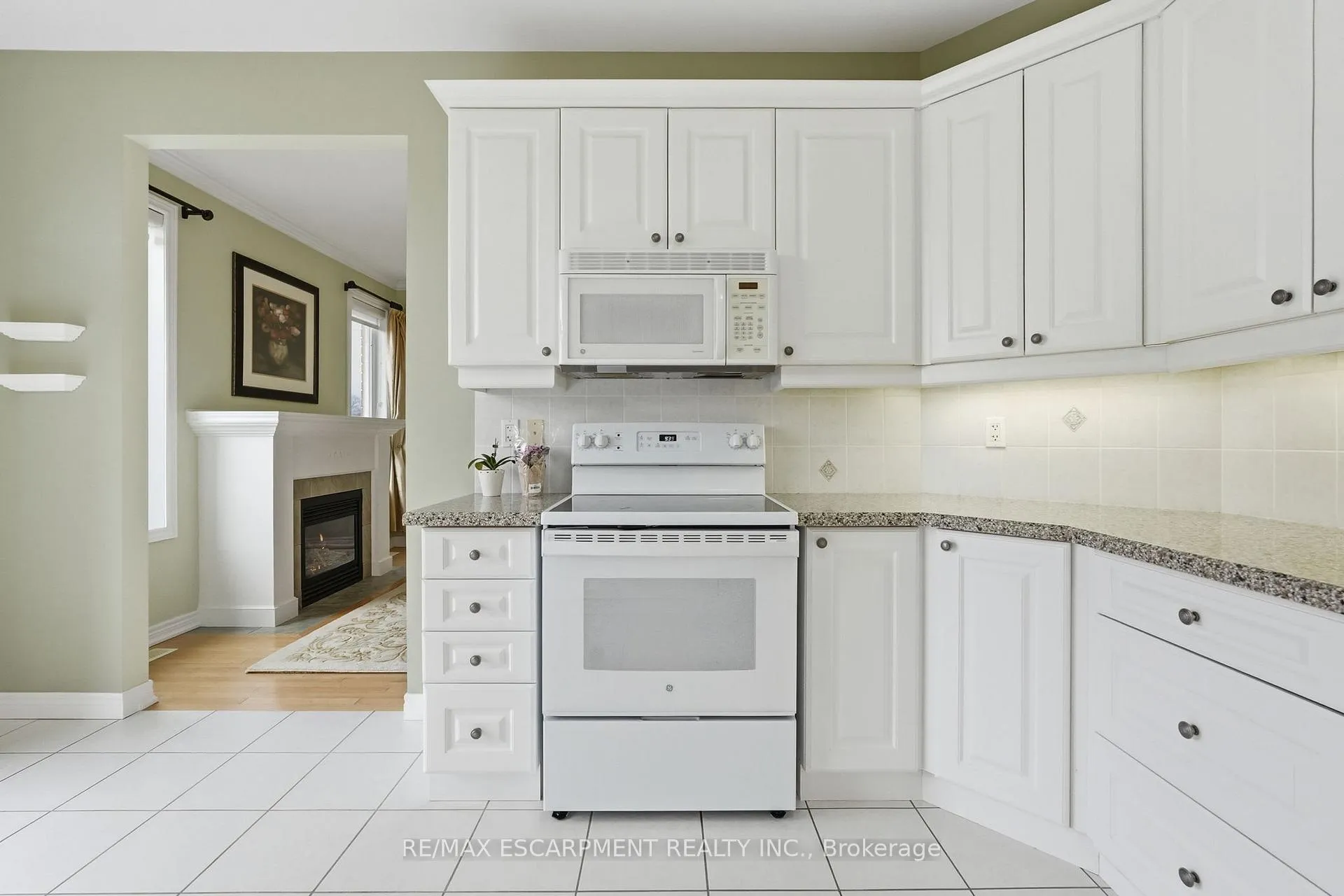 Photo 27 of Unit 10, 2165 Itabashi Way, Burlington, Tansley — HOMEH