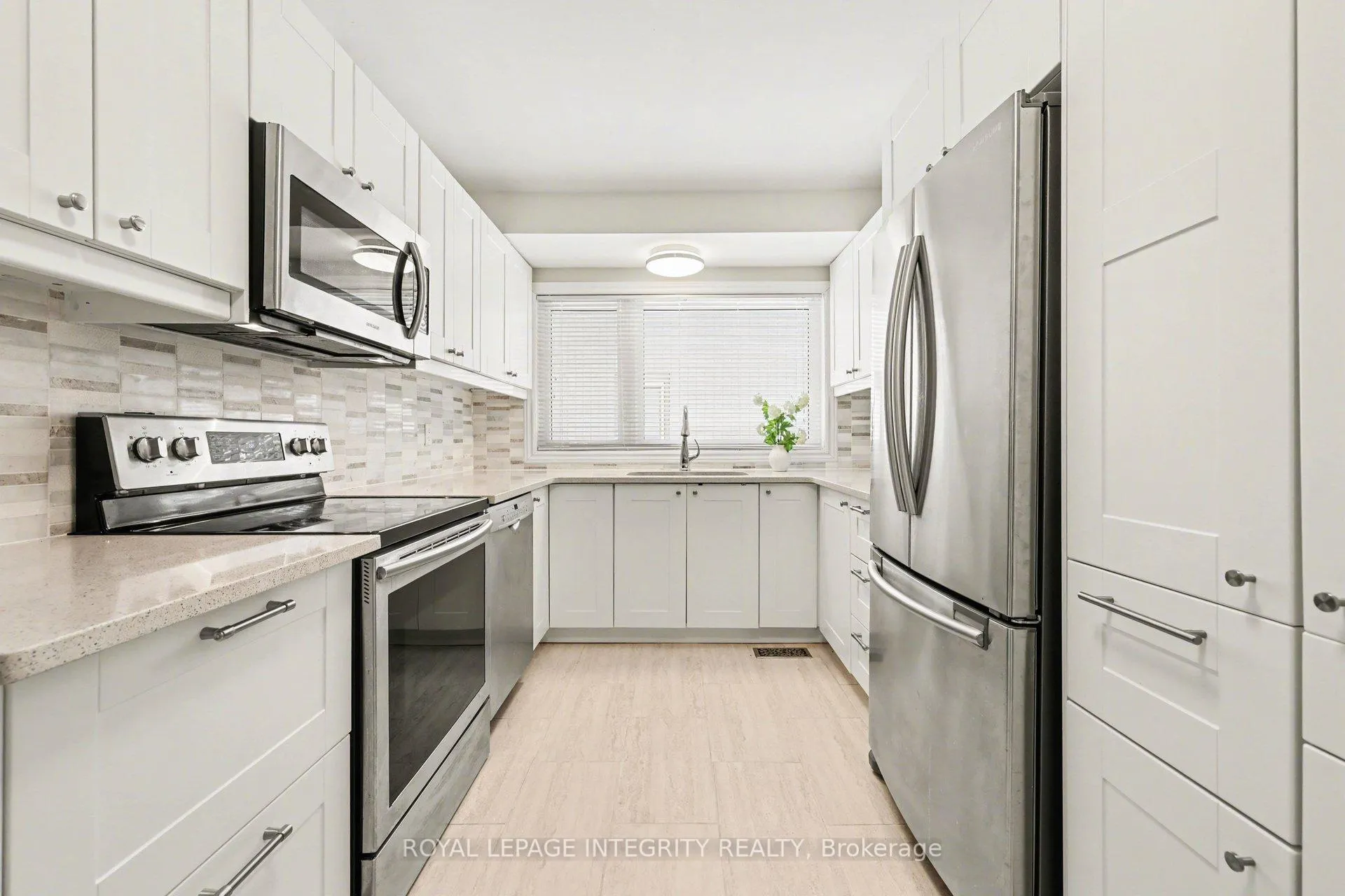 Photo 7 of 16 Pebble Beach Court, Ottawa, Stittsville (Central) — HOMEH