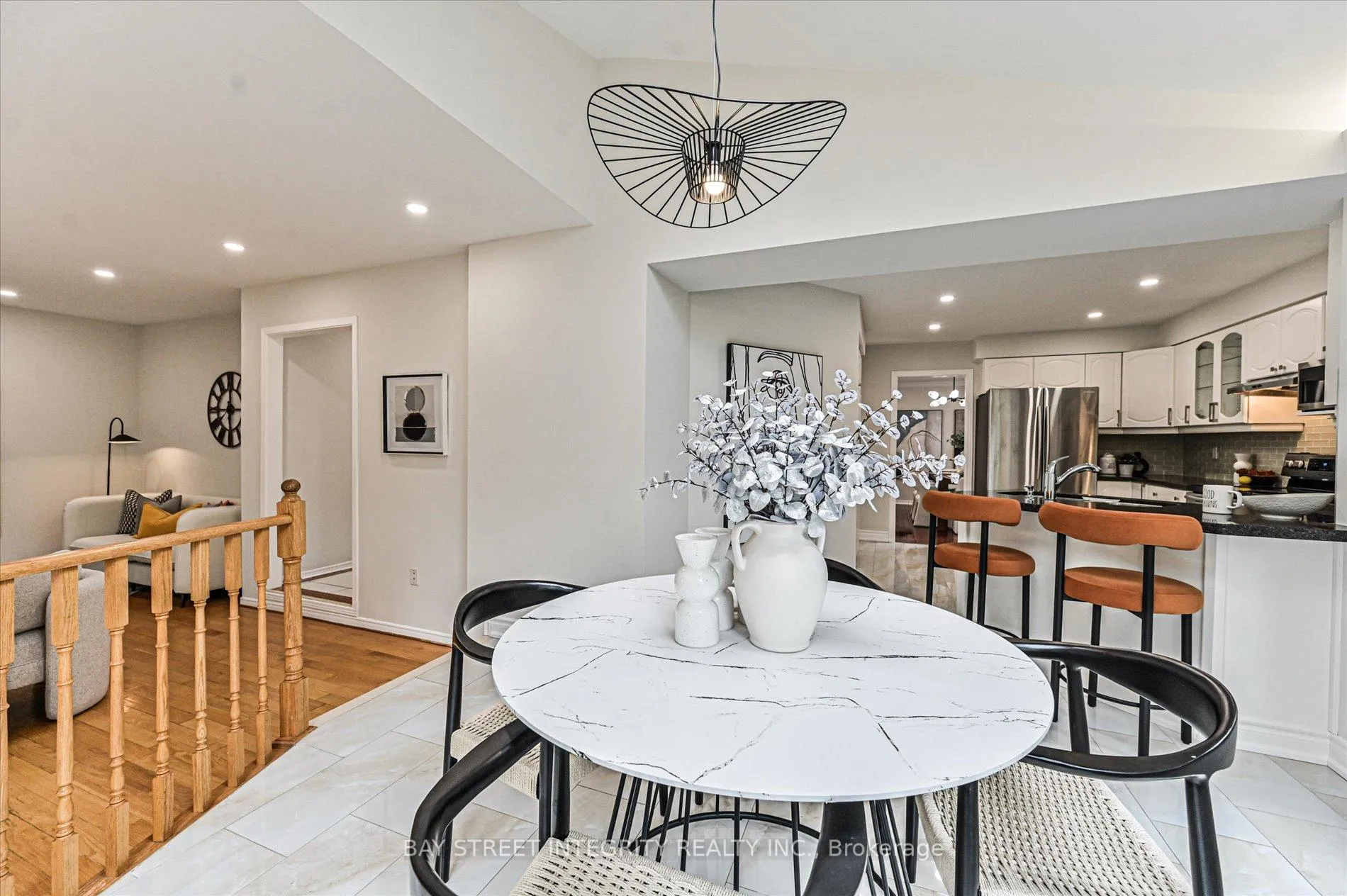 Photo 10 of 12 Greystone Road, Markham, Unionville — HOMEH