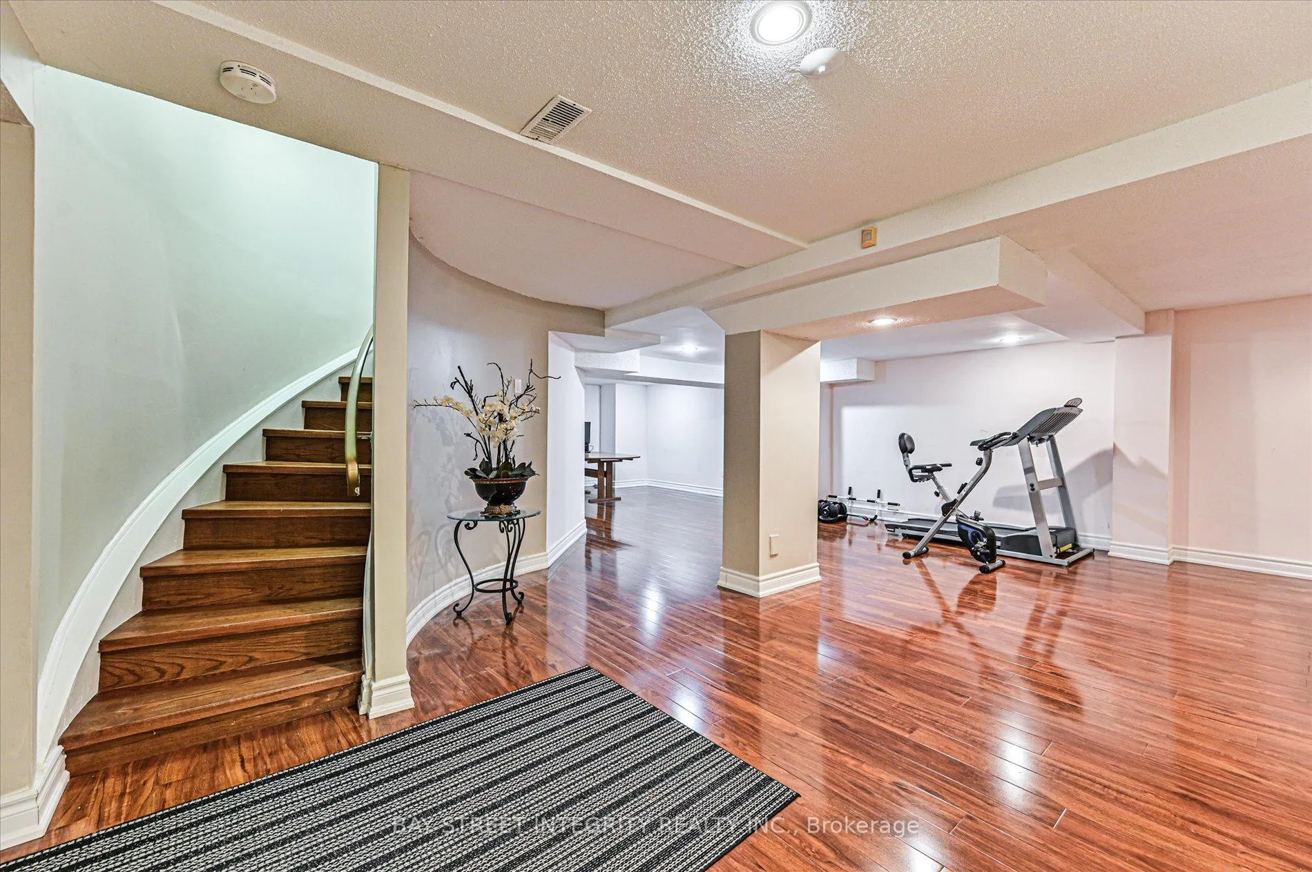 Photo 35 of 12 Greystone Road, Markham, Unionville — HOMEH