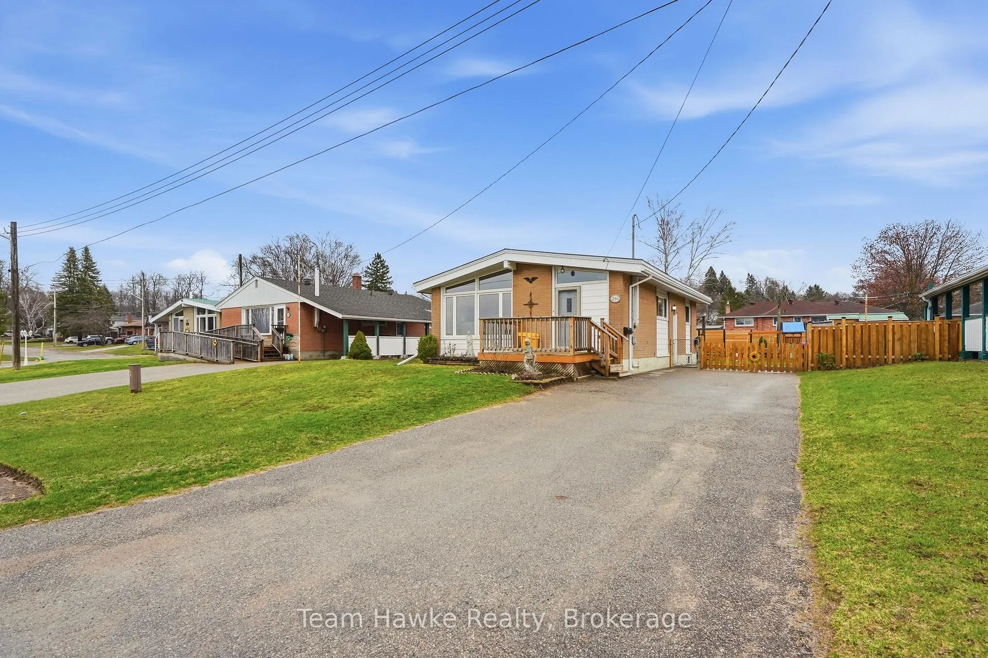 Photo 2 of 291 Ellen Street, Midland — HOMEH