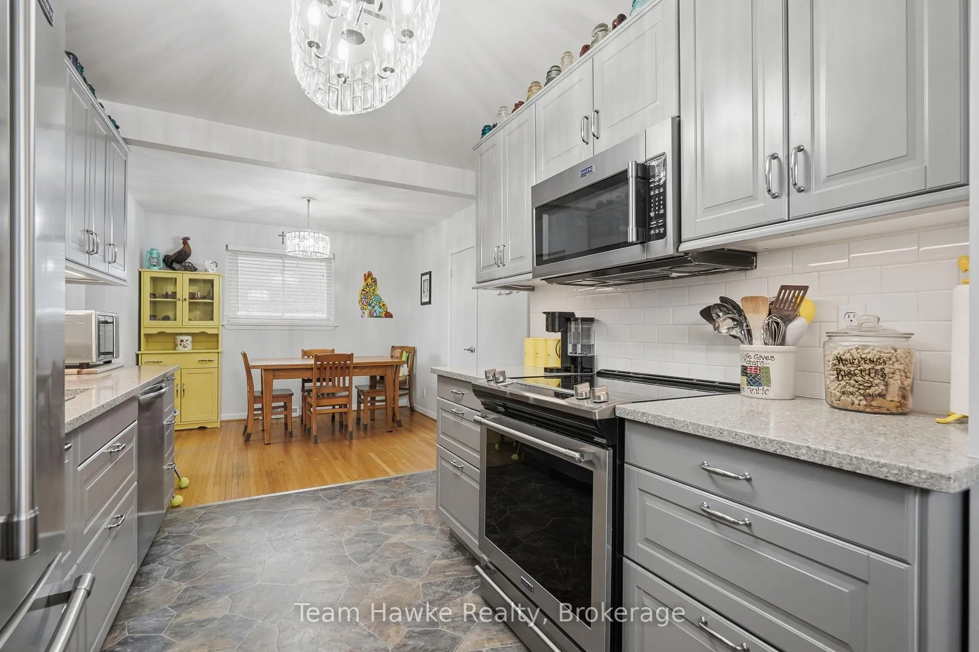 Photo 15 of 291 Ellen Street, Midland — HOMEH