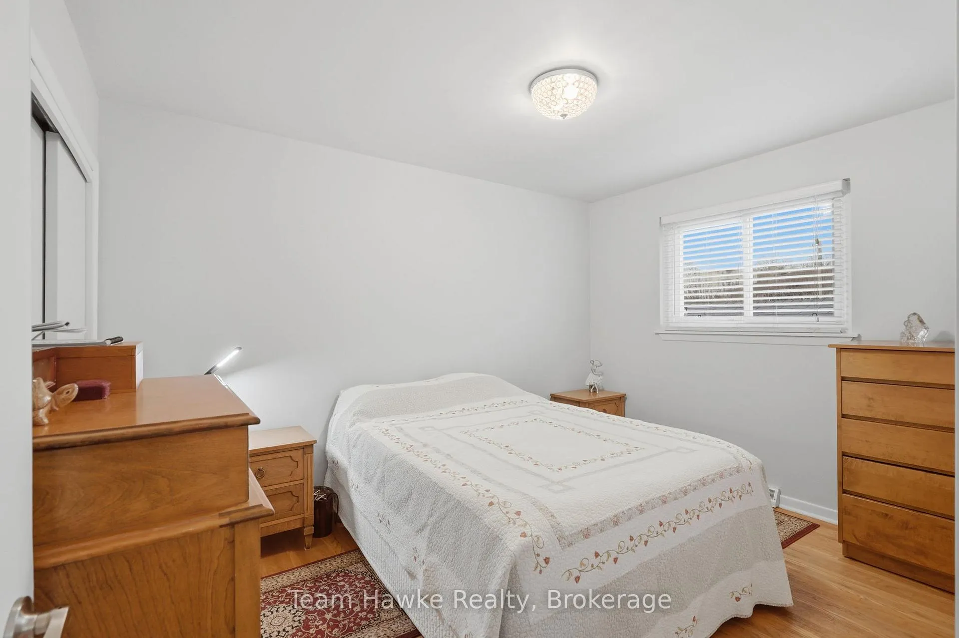 Photo 16 of 291 Ellen Street, Midland — HOMEH