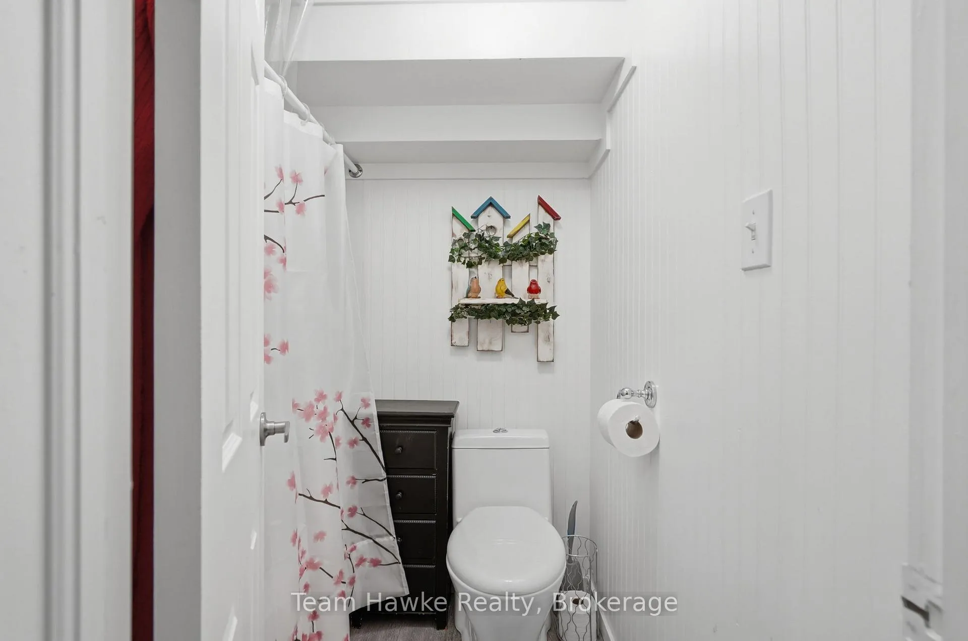 Photo 24 of 291 Ellen Street, Midland — HOMEH